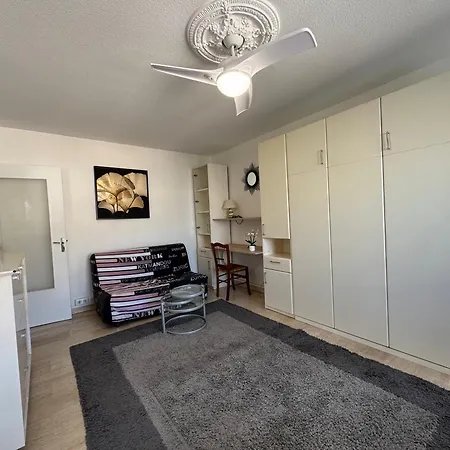 Apartamento Le Doris , Climatise Proche Bord De Golfe-Juan